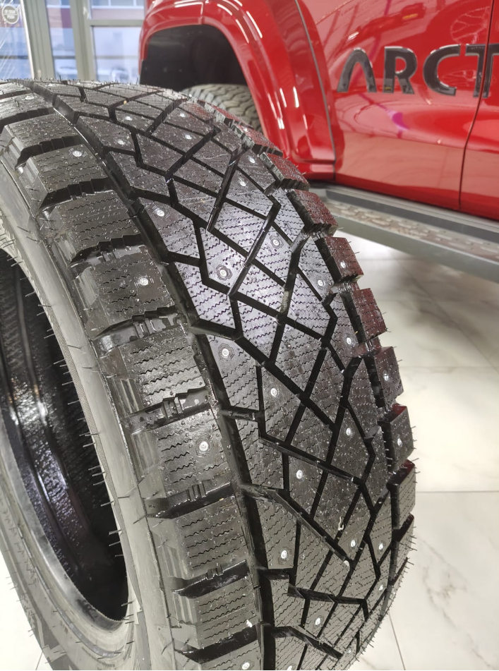 Автошина PREDATOR 35X12.50R20LT 10PR 121R New Mutant Arctic шип.