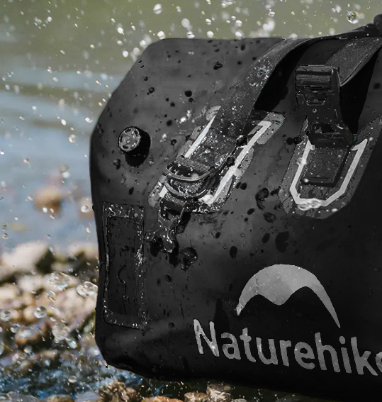 Гермосумка Naturehike 90 л ПВХ (черная)