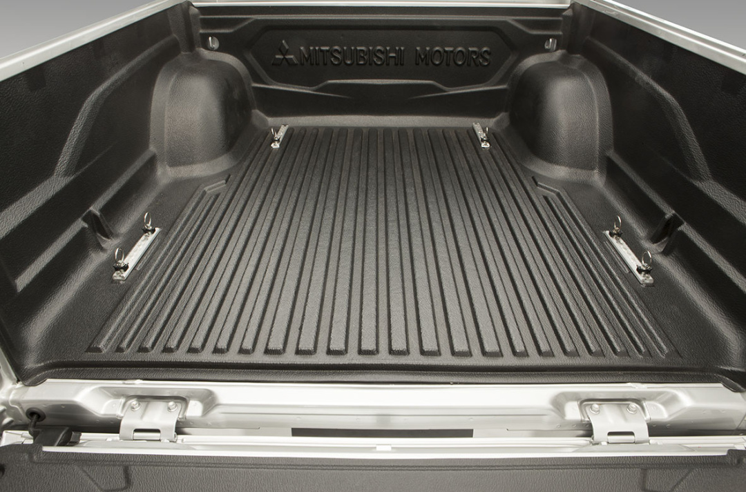 ВКЛАДЫШ В КУЗОВ ПОД БОРТ MITSUBISHI L200