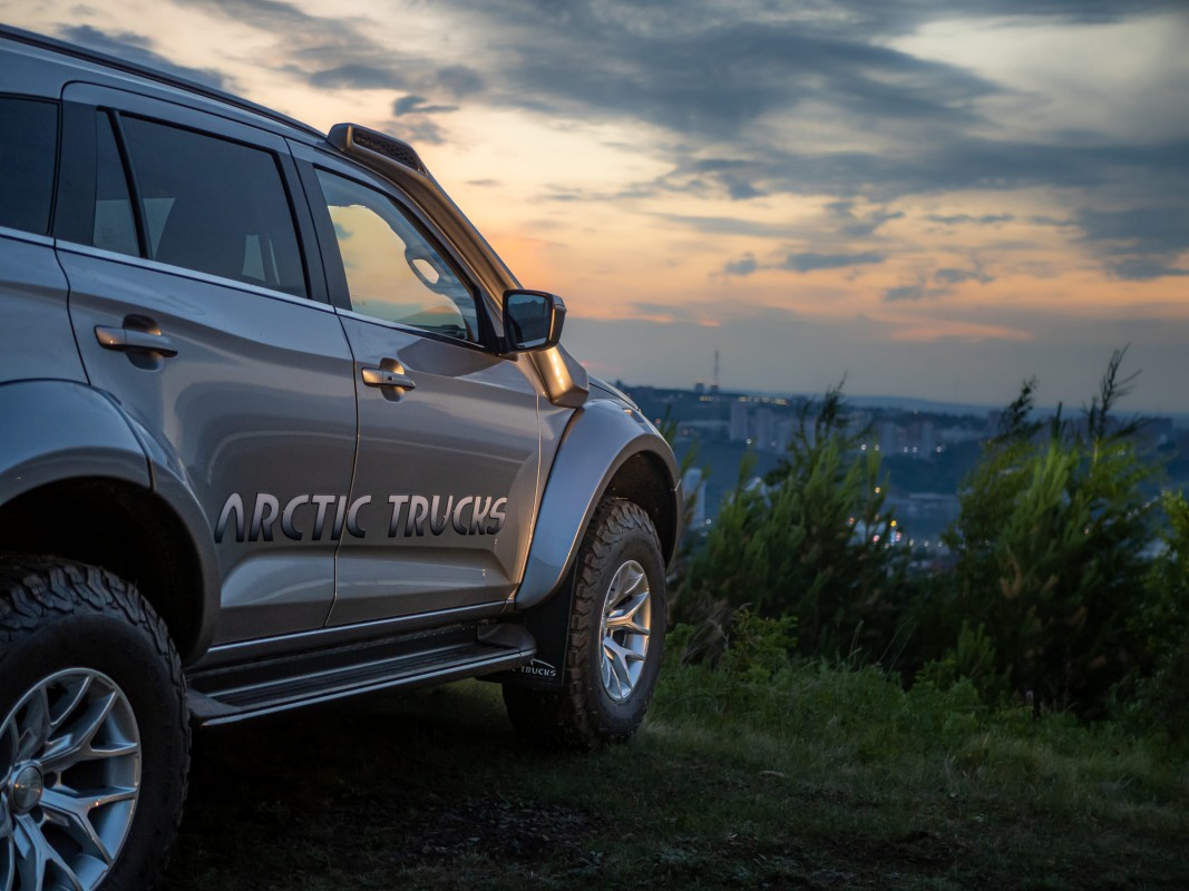 Toyota Fortuner Arctic Trucks at35