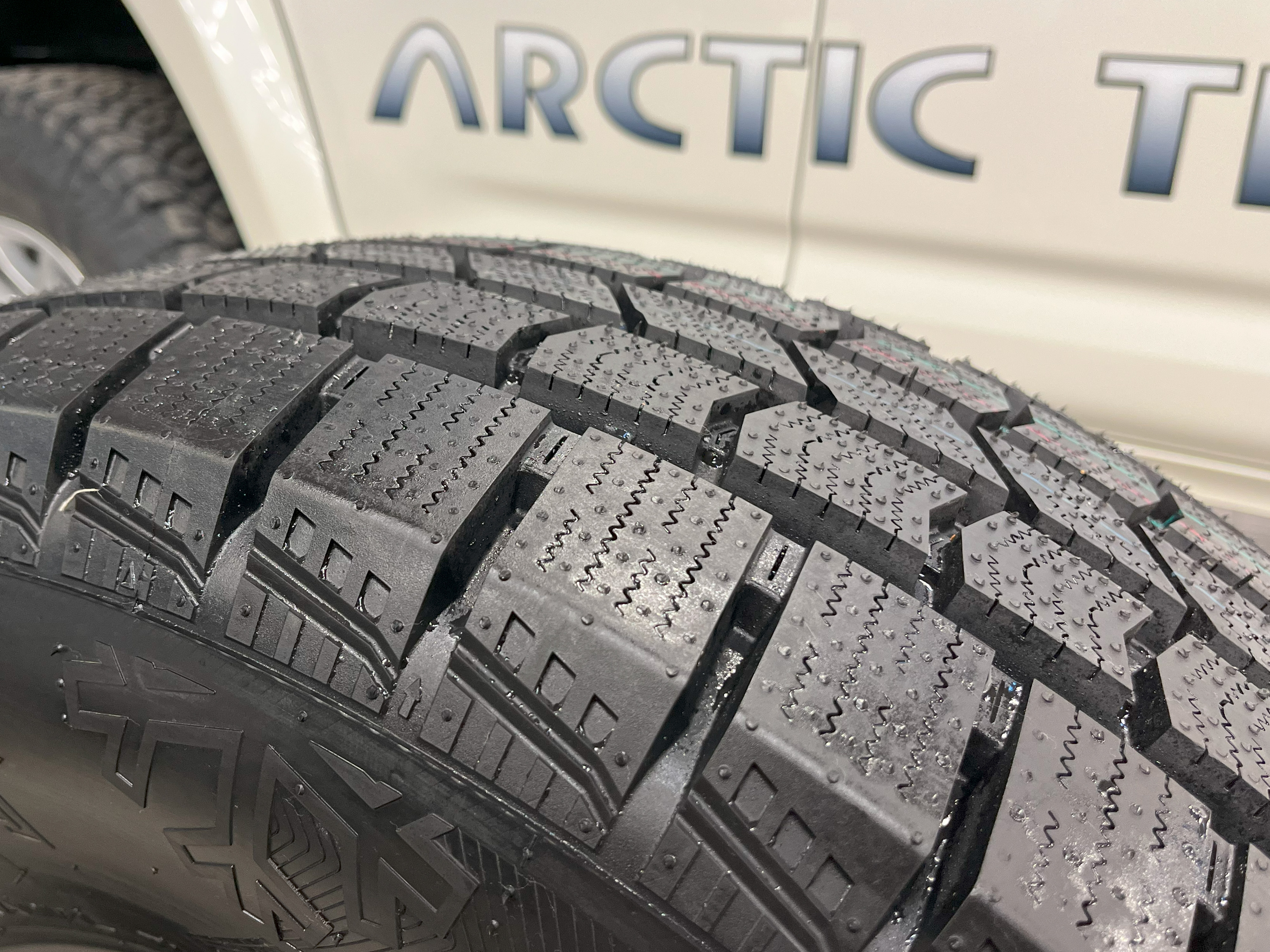 Nankang WA-1 LT315/70R17 121/118 S шины зимние лип.