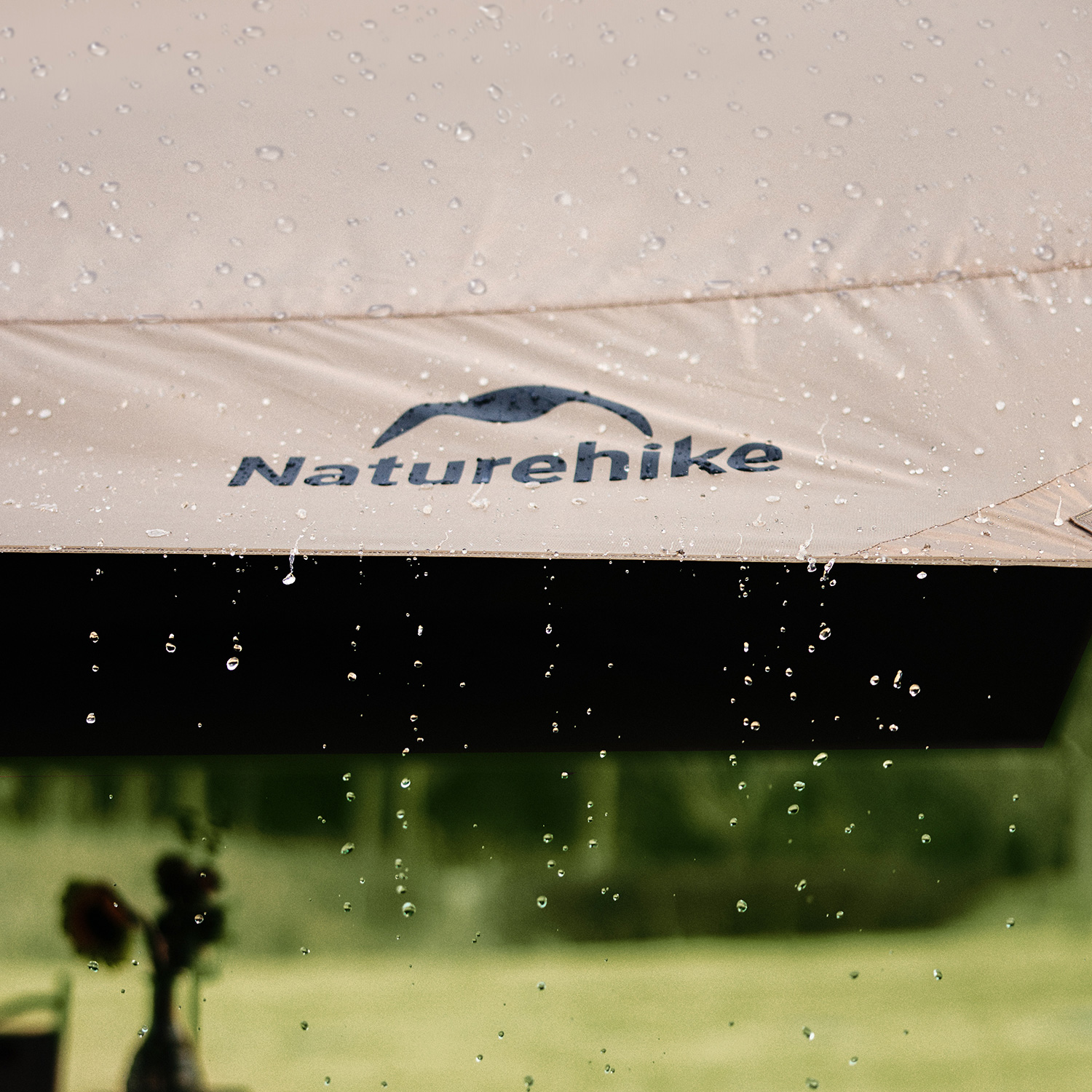 Тент кемпинговый Naturehike 2,9х4 м., янтарный